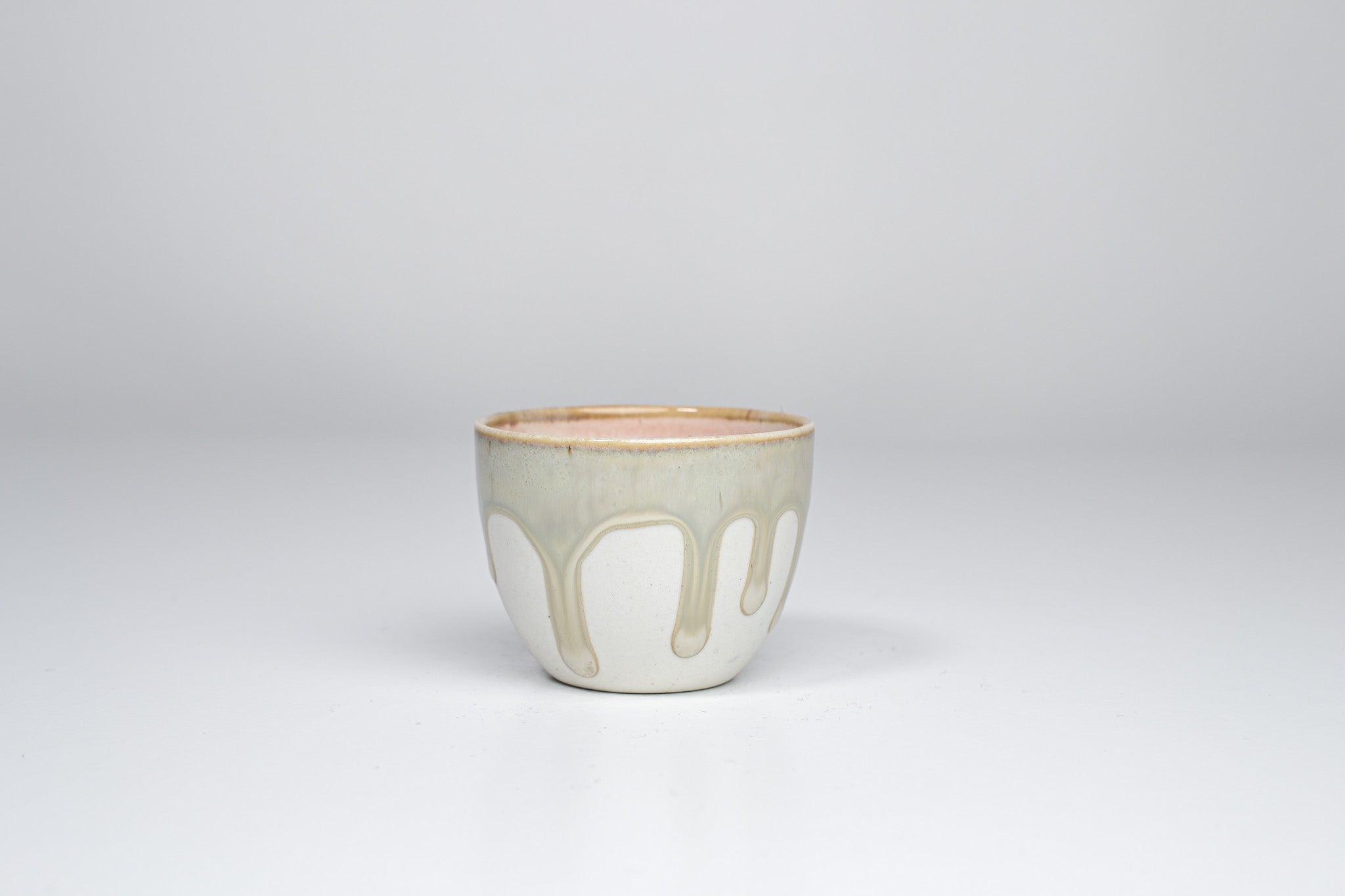 Simple cup with miracle glaze 65ml