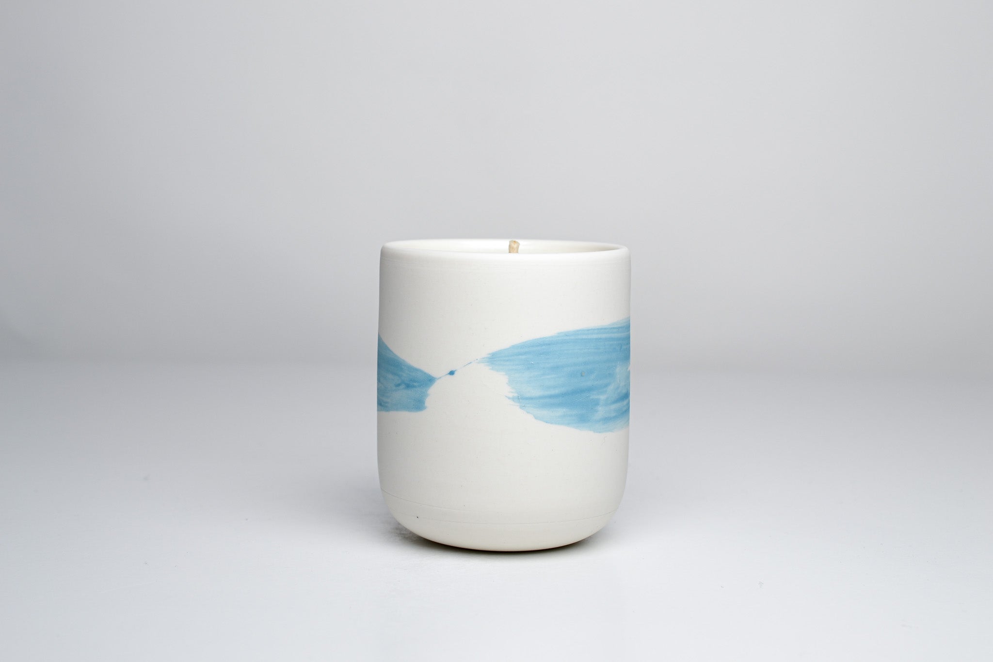 New day candle - white pepper, sage, white musk and amber