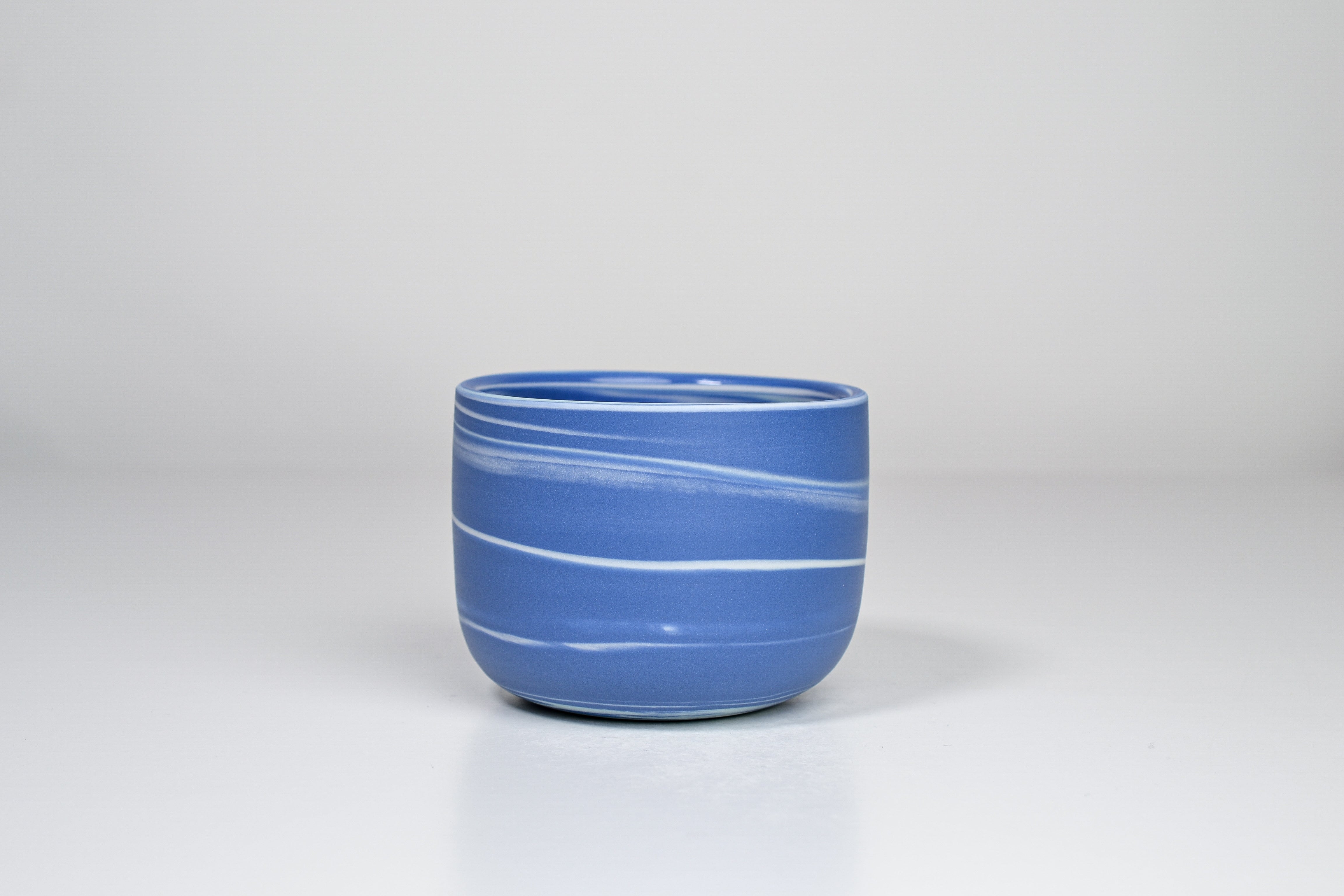 Let it flow. Porcelain cup. 190ml