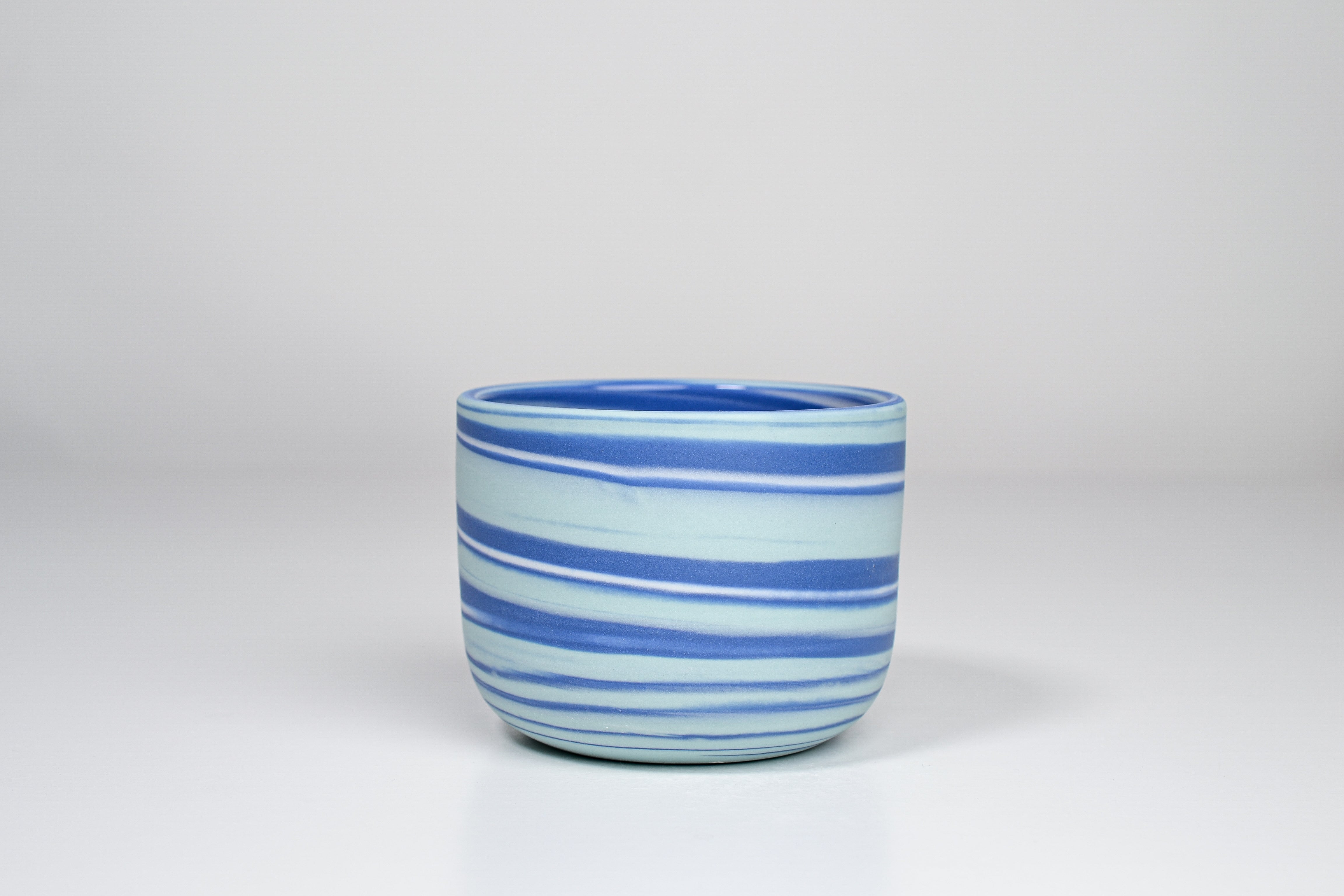 Let it flow. Porcelain cup. 200ml