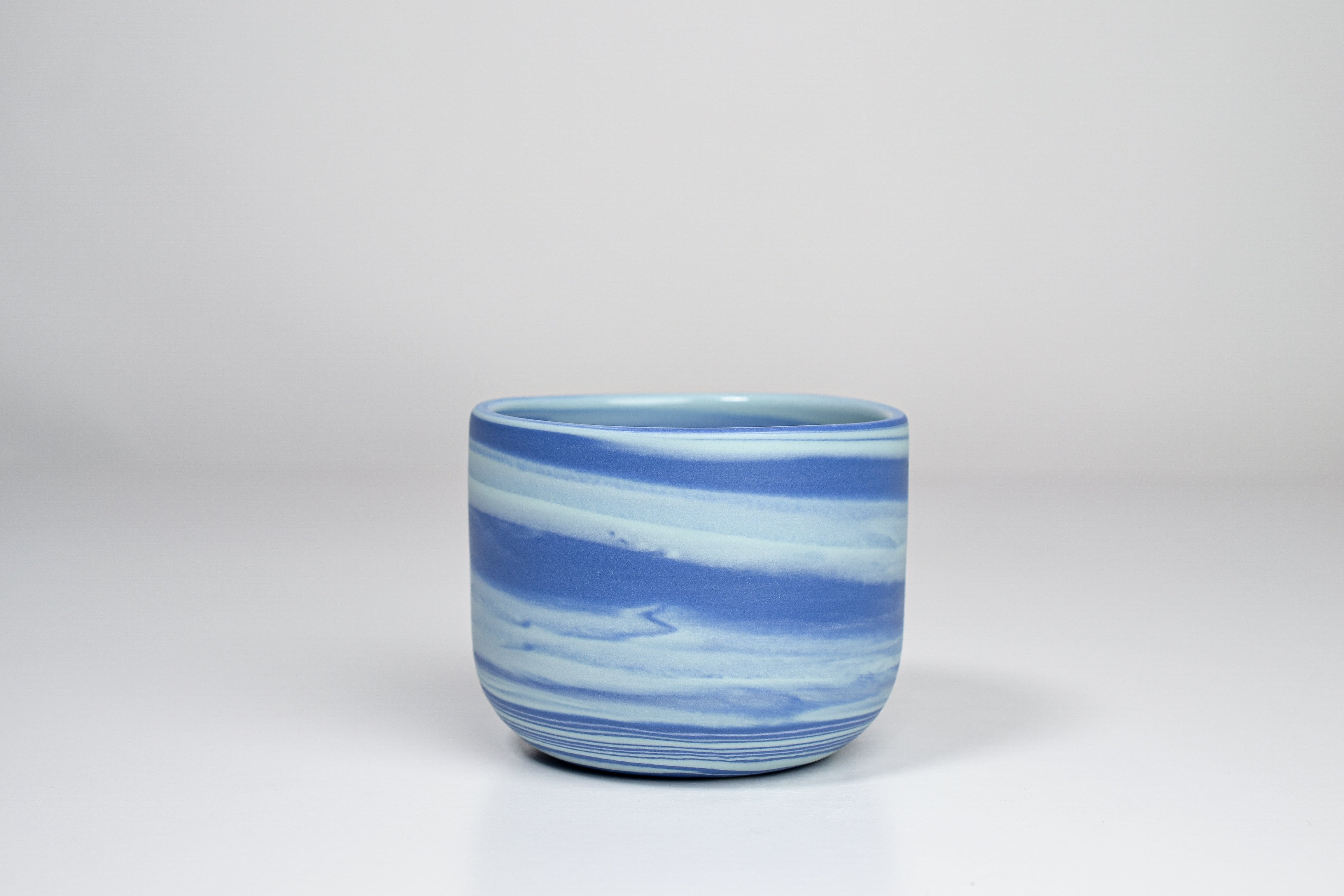 Let it flow. Porcelain cup. 190ml