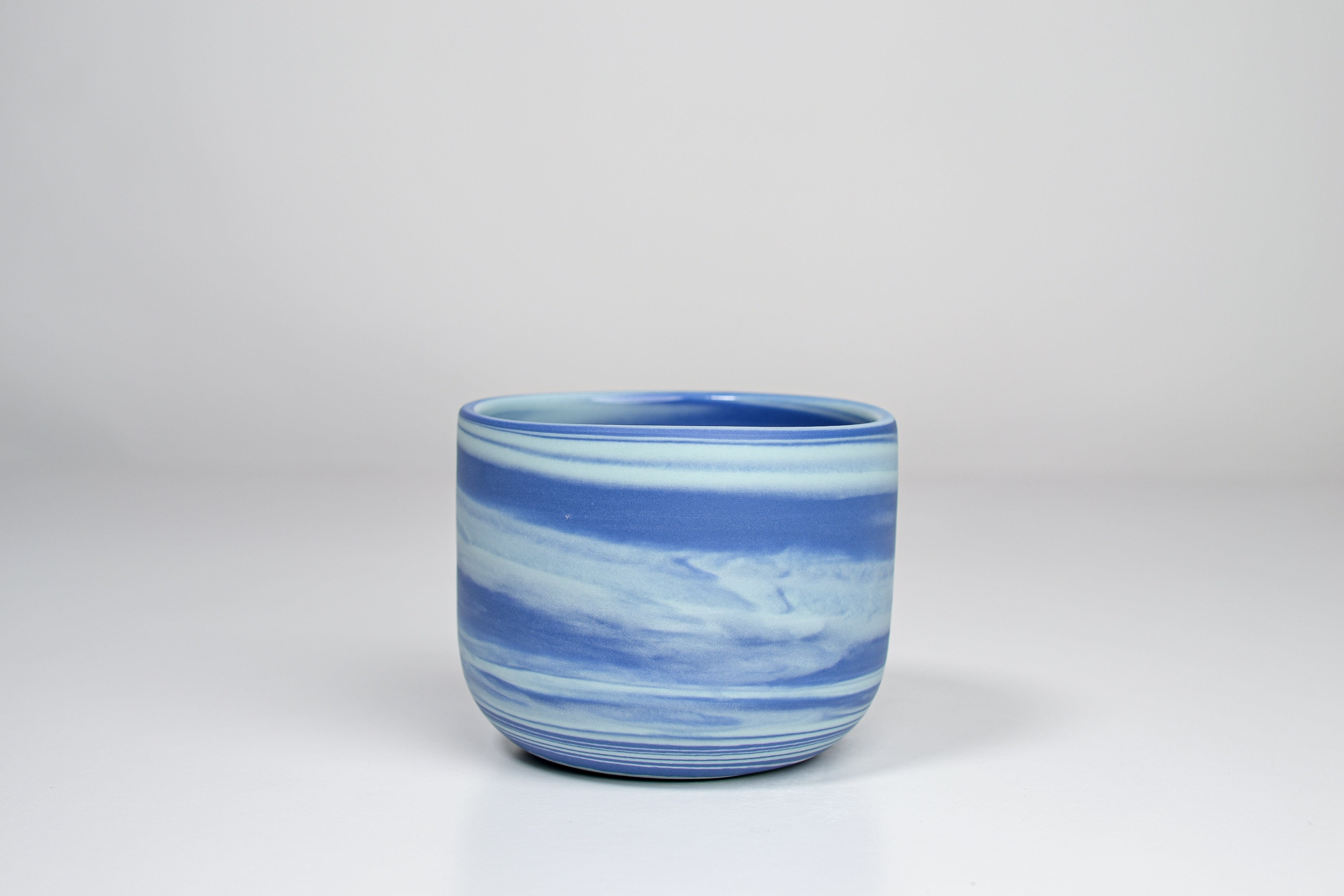 Let it flow. Porcelain cup. 190ml