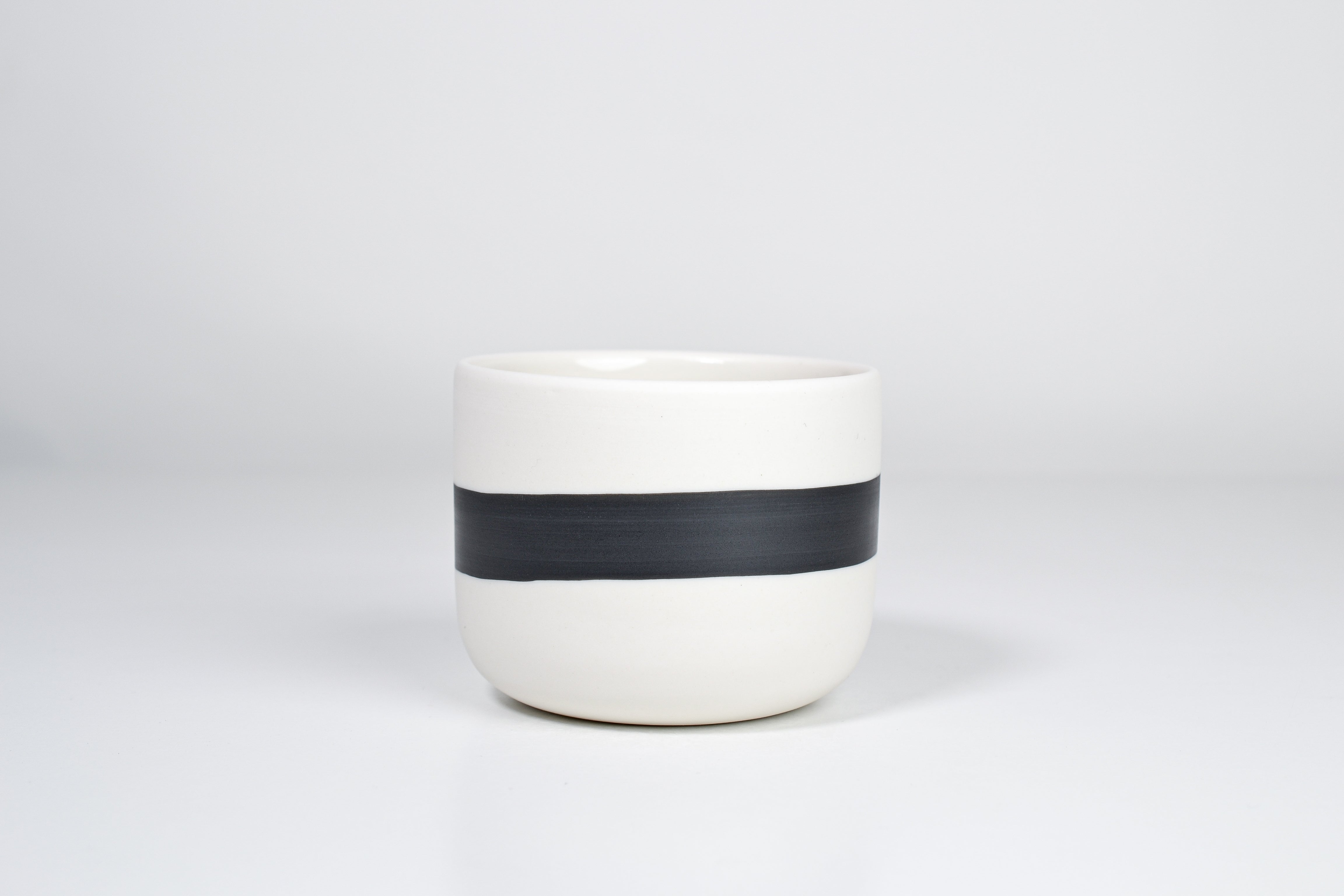 Simple cup, black line, 200ml