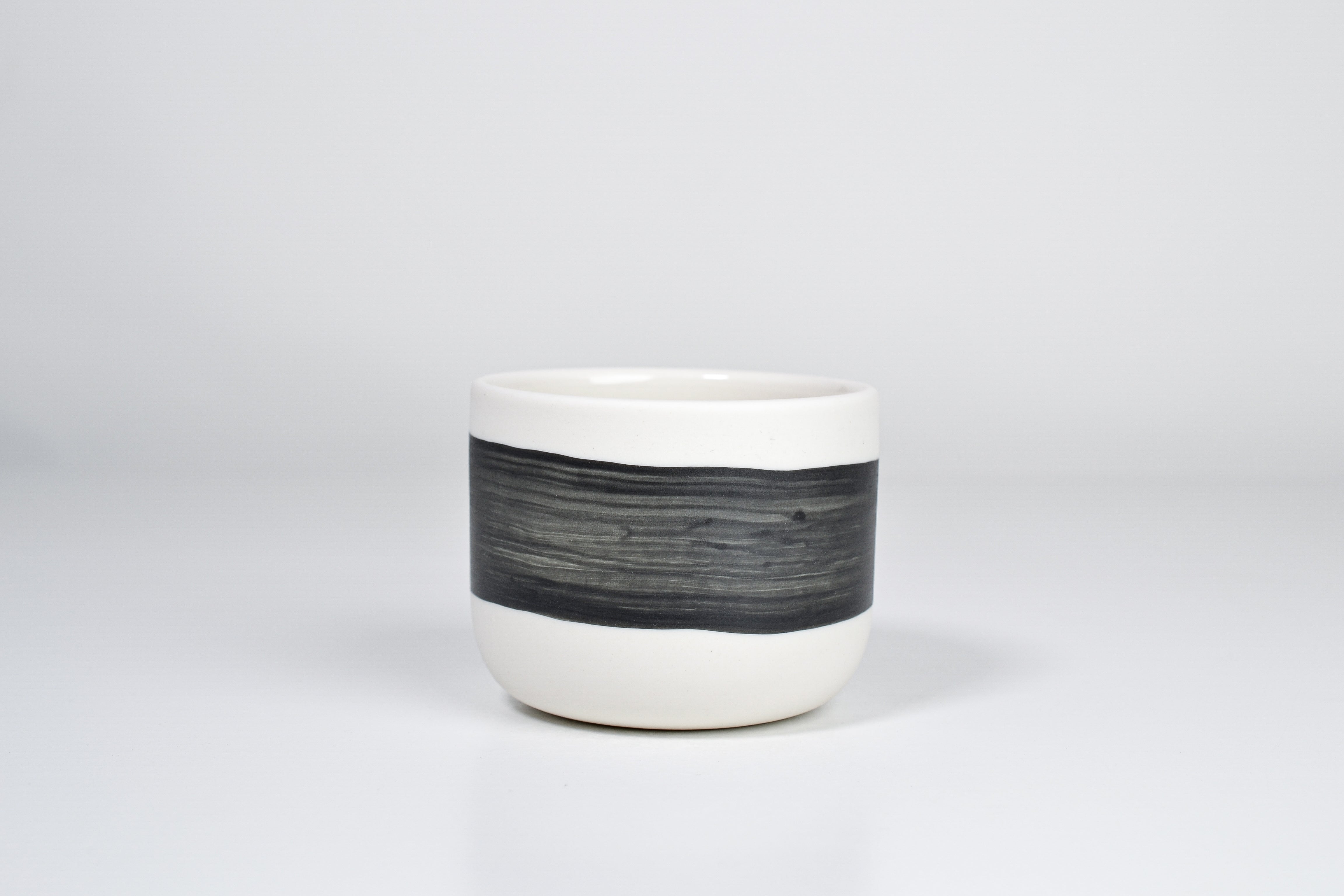 Simple cup, black line, 200ml