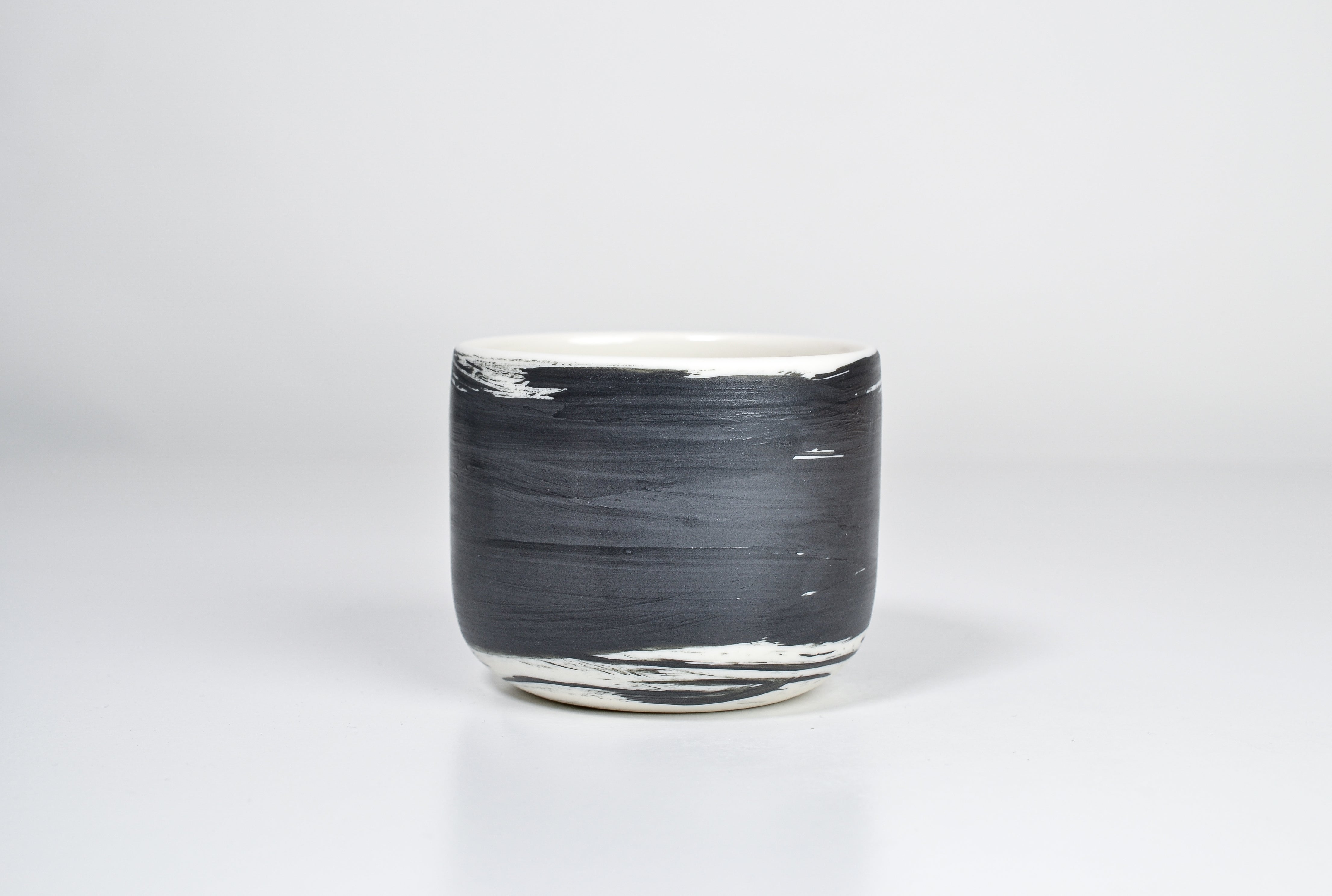 Simple cup, black lines, 200ml