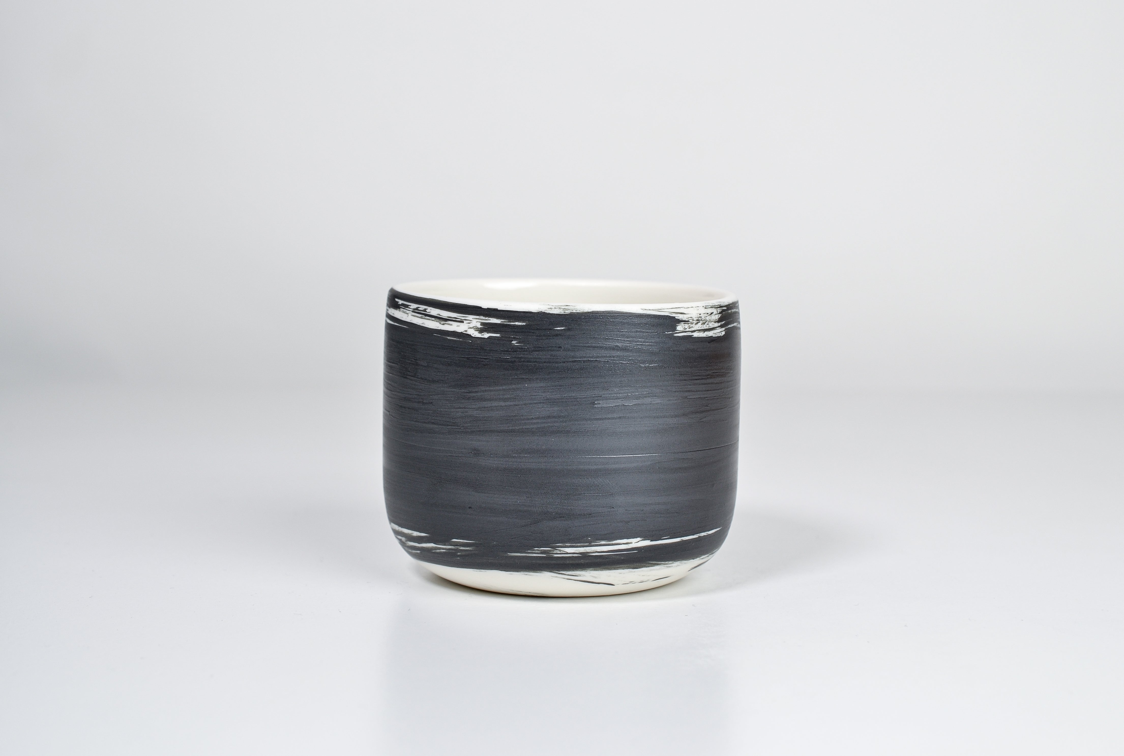 Simple cup, black lines, 200ml