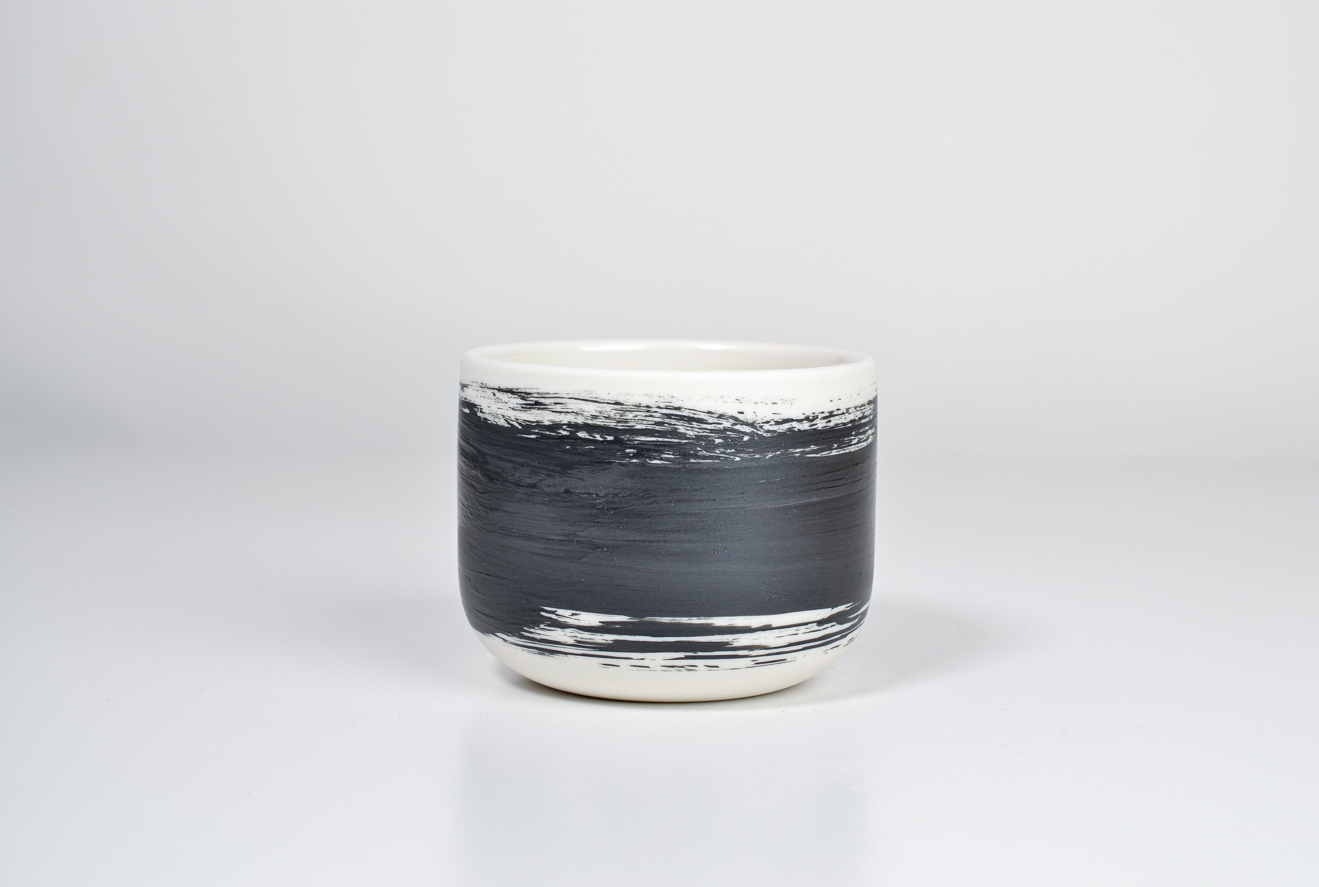 Simple cup, black lines, 200ml