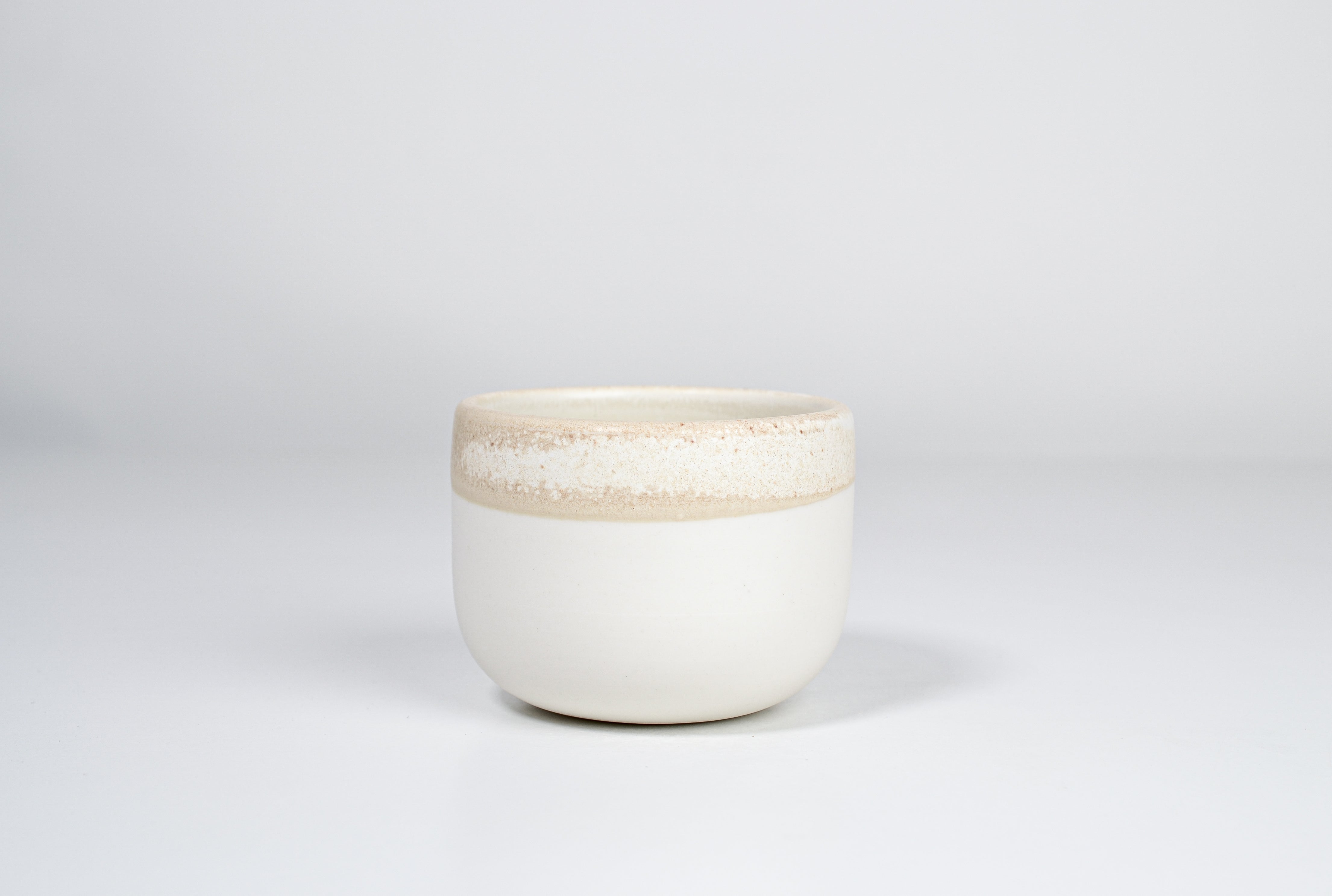 Simple cup with miracle glaze  140ml