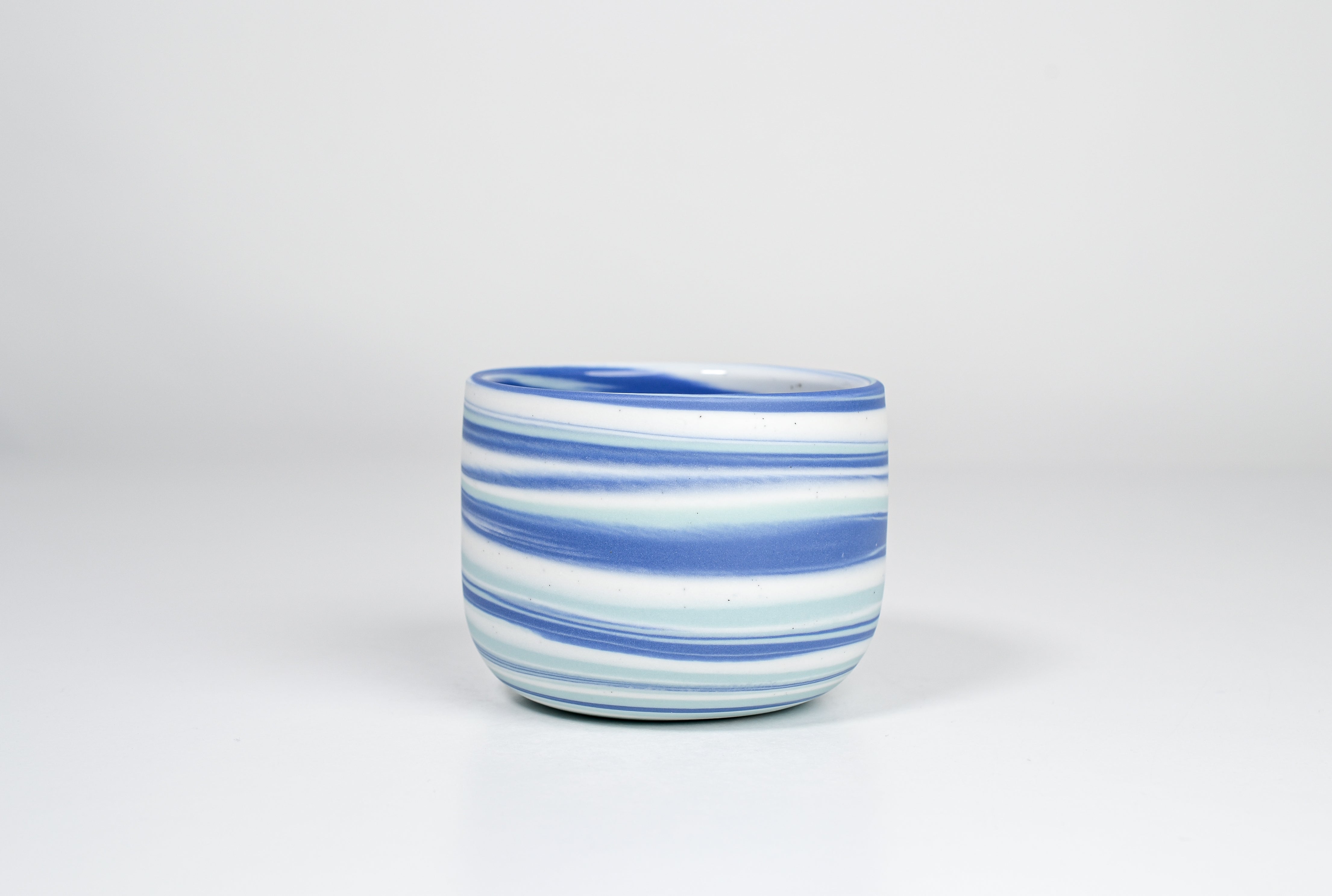 Let it flow. Porcelain cup. 200ml