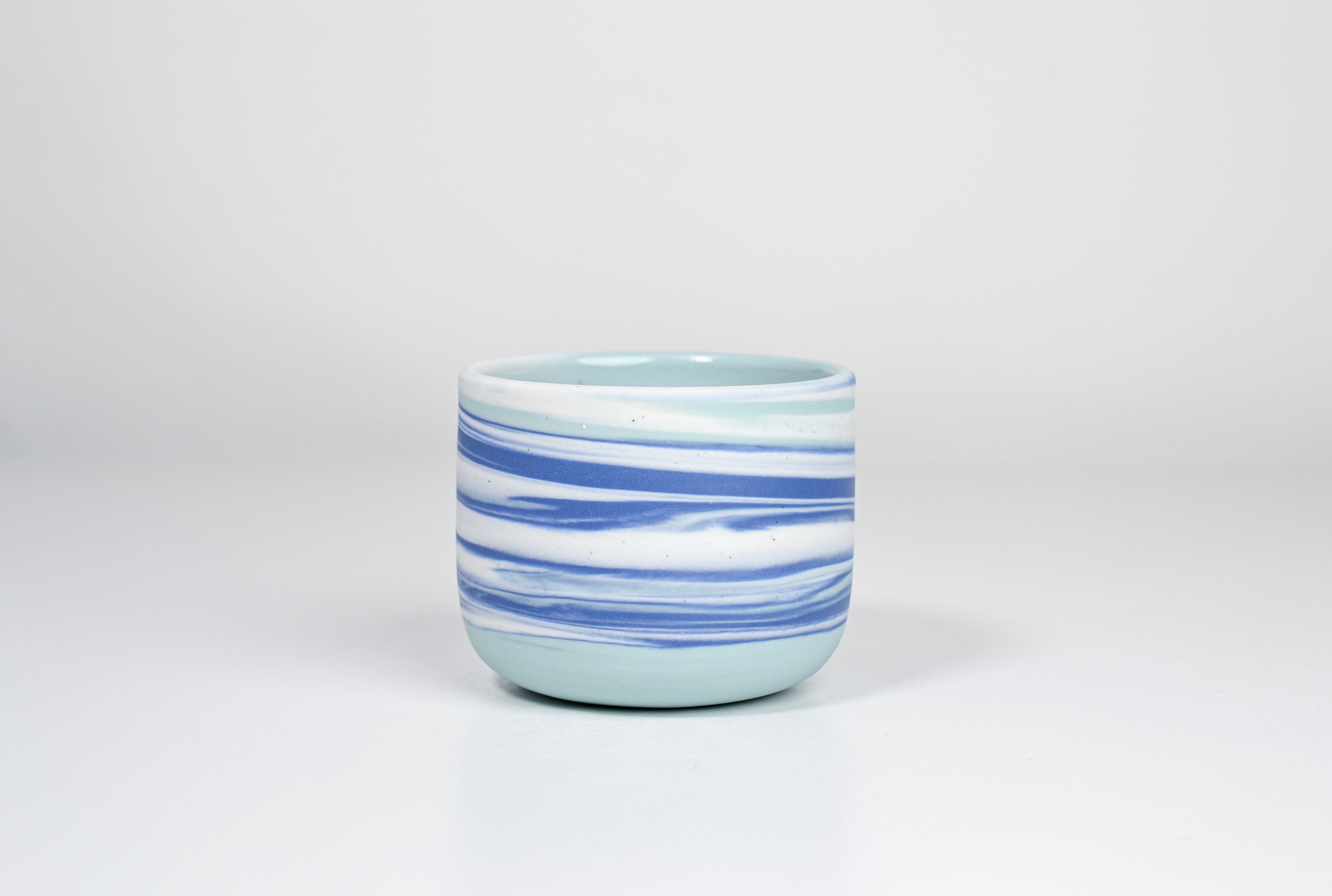 Let it flow. Porcelain cup. 190ml