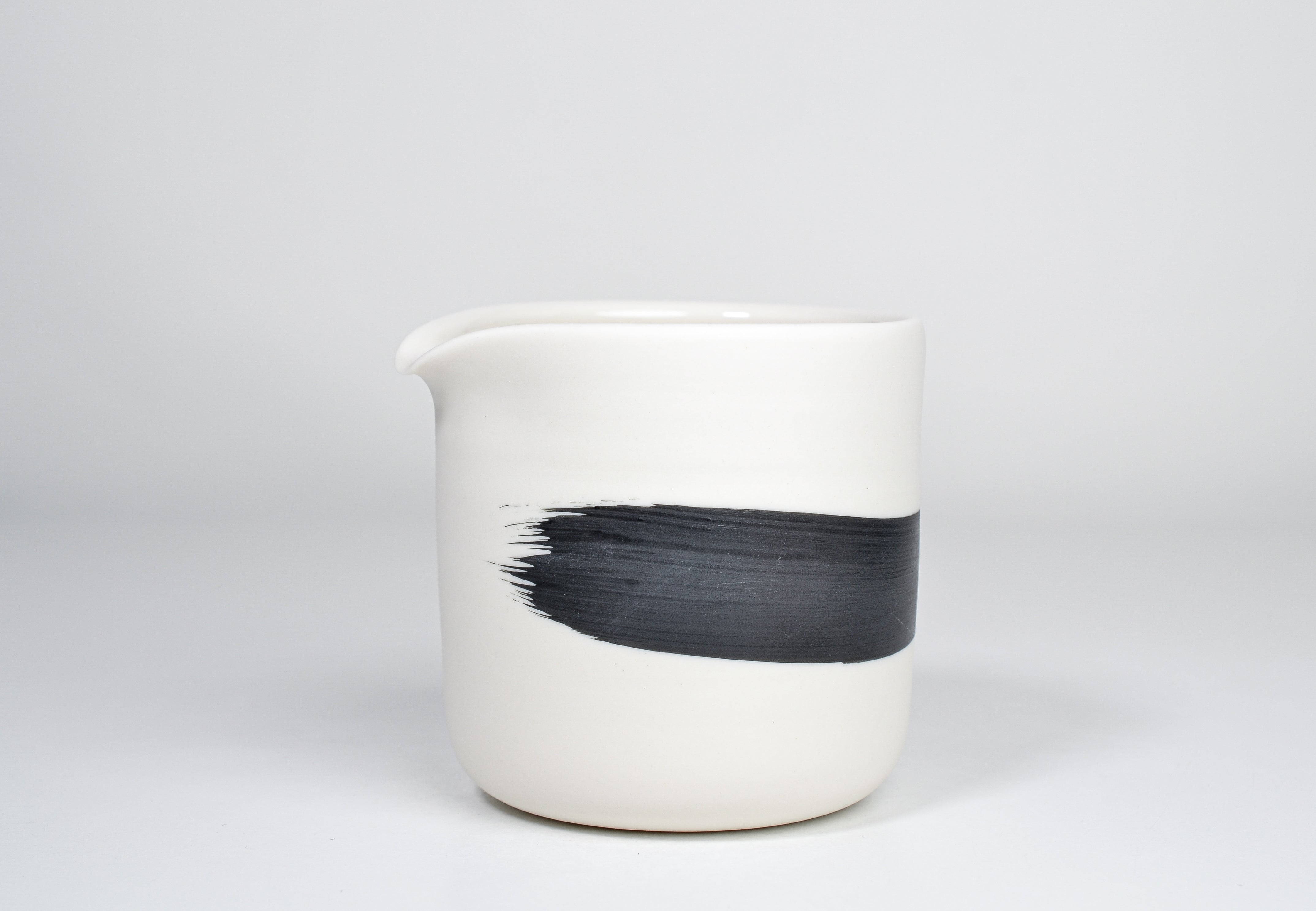 Simple jug - black line - 300ml