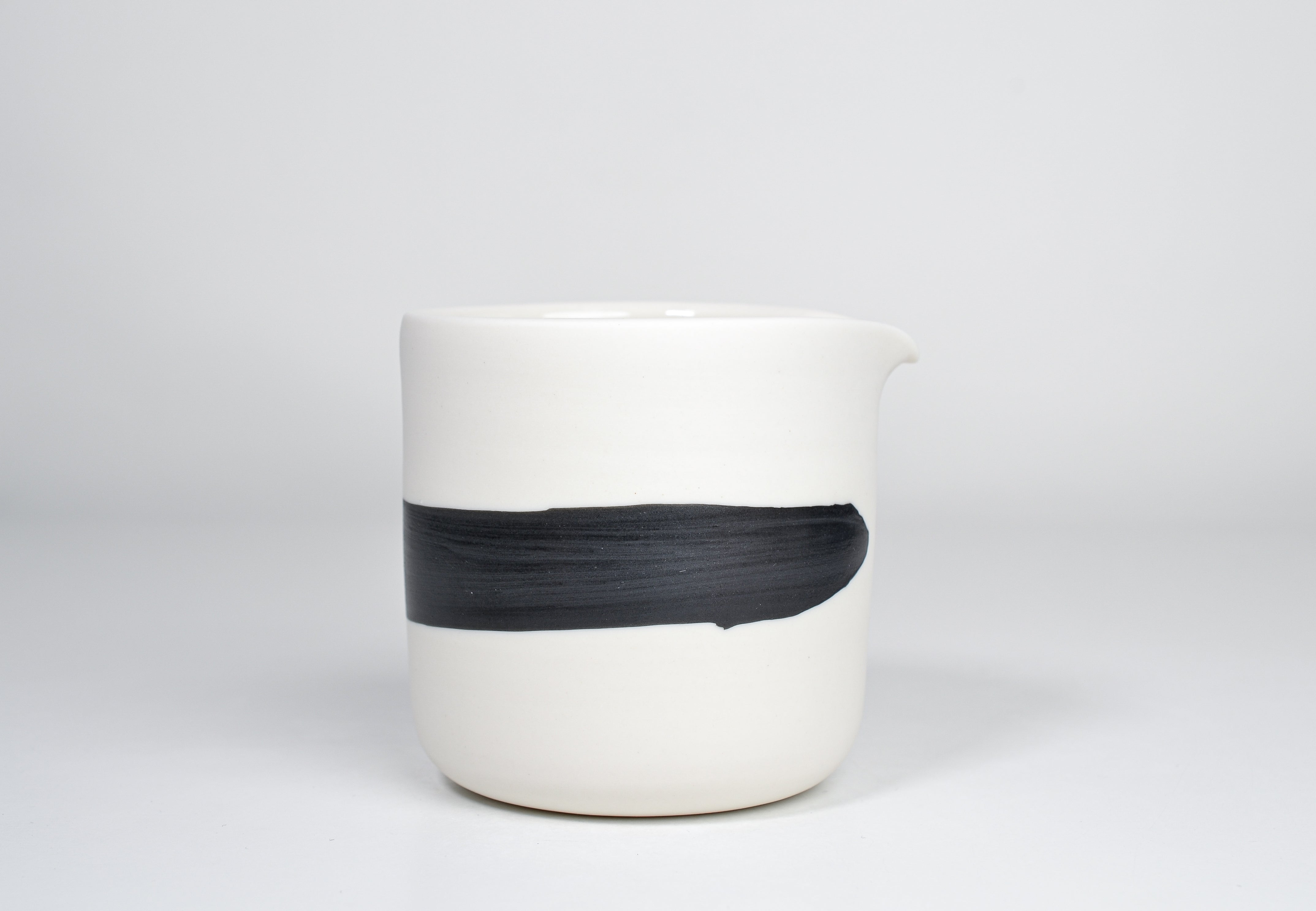 Simple jug - black line - 300ml