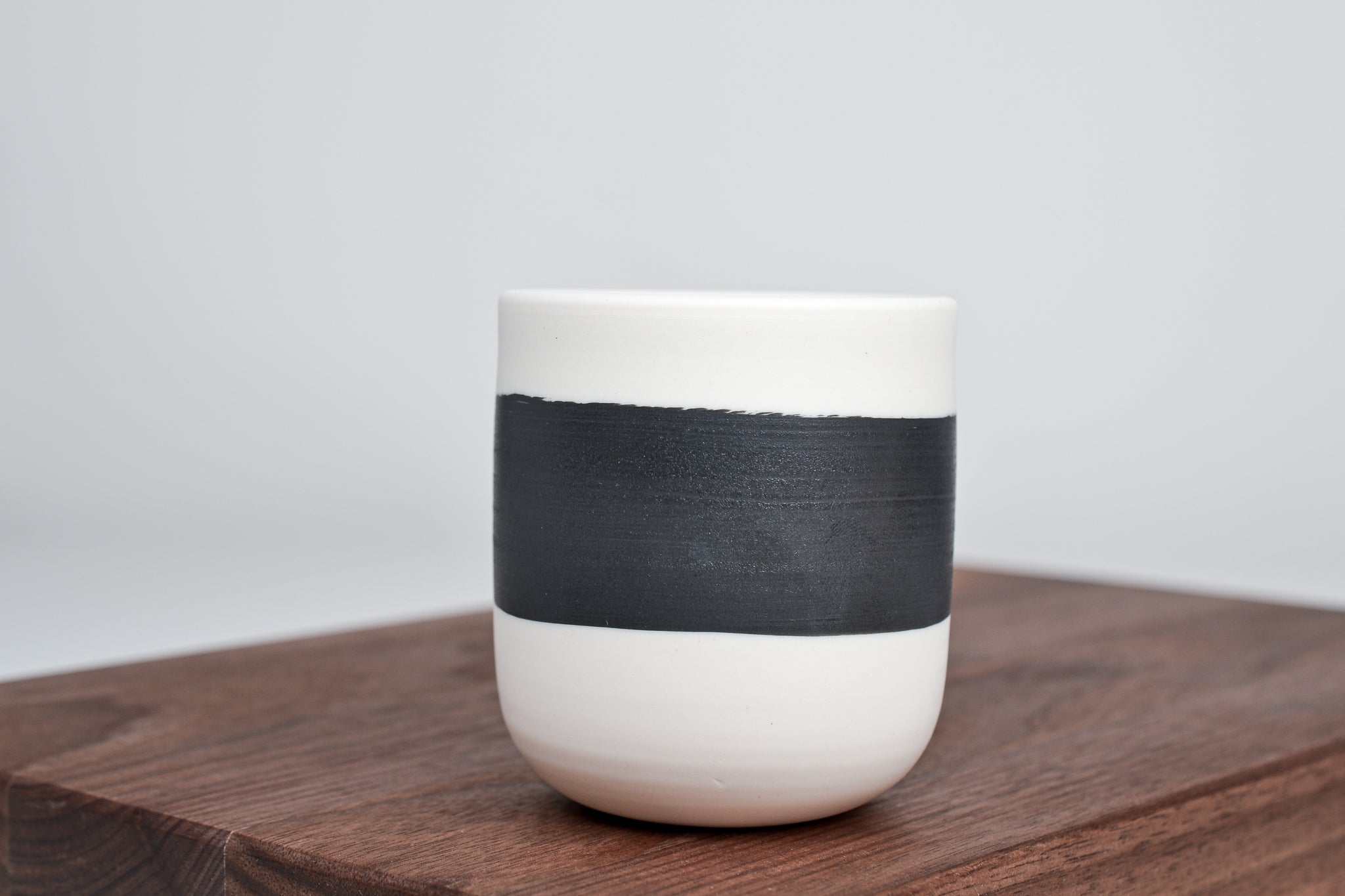 Simple cup, black line, 150ml