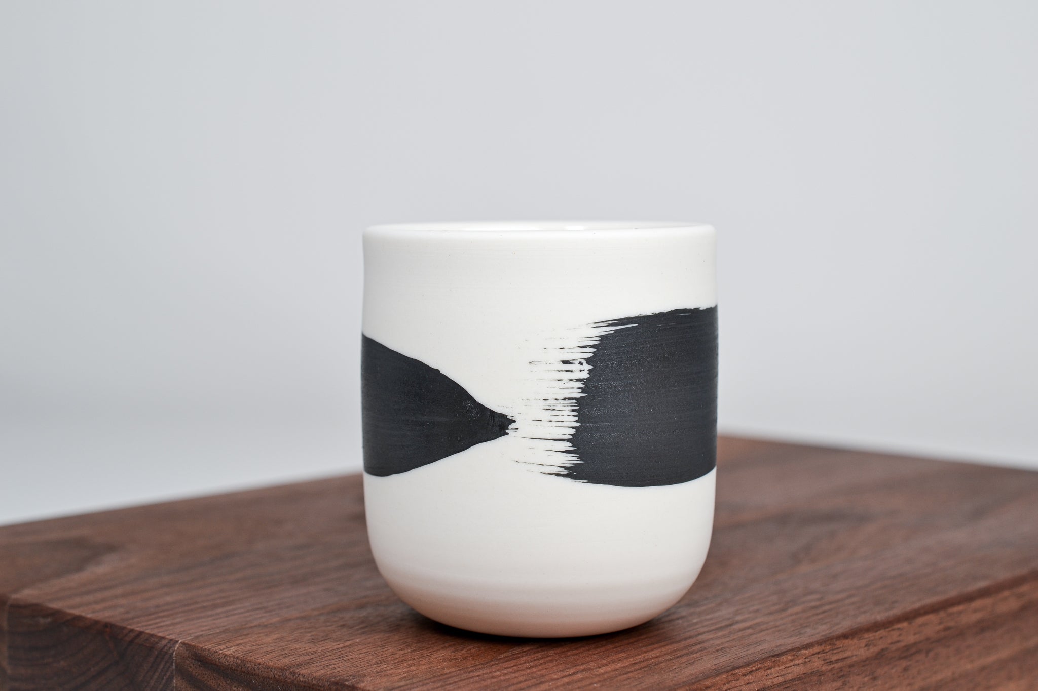 Simple cup, black line, 150ml