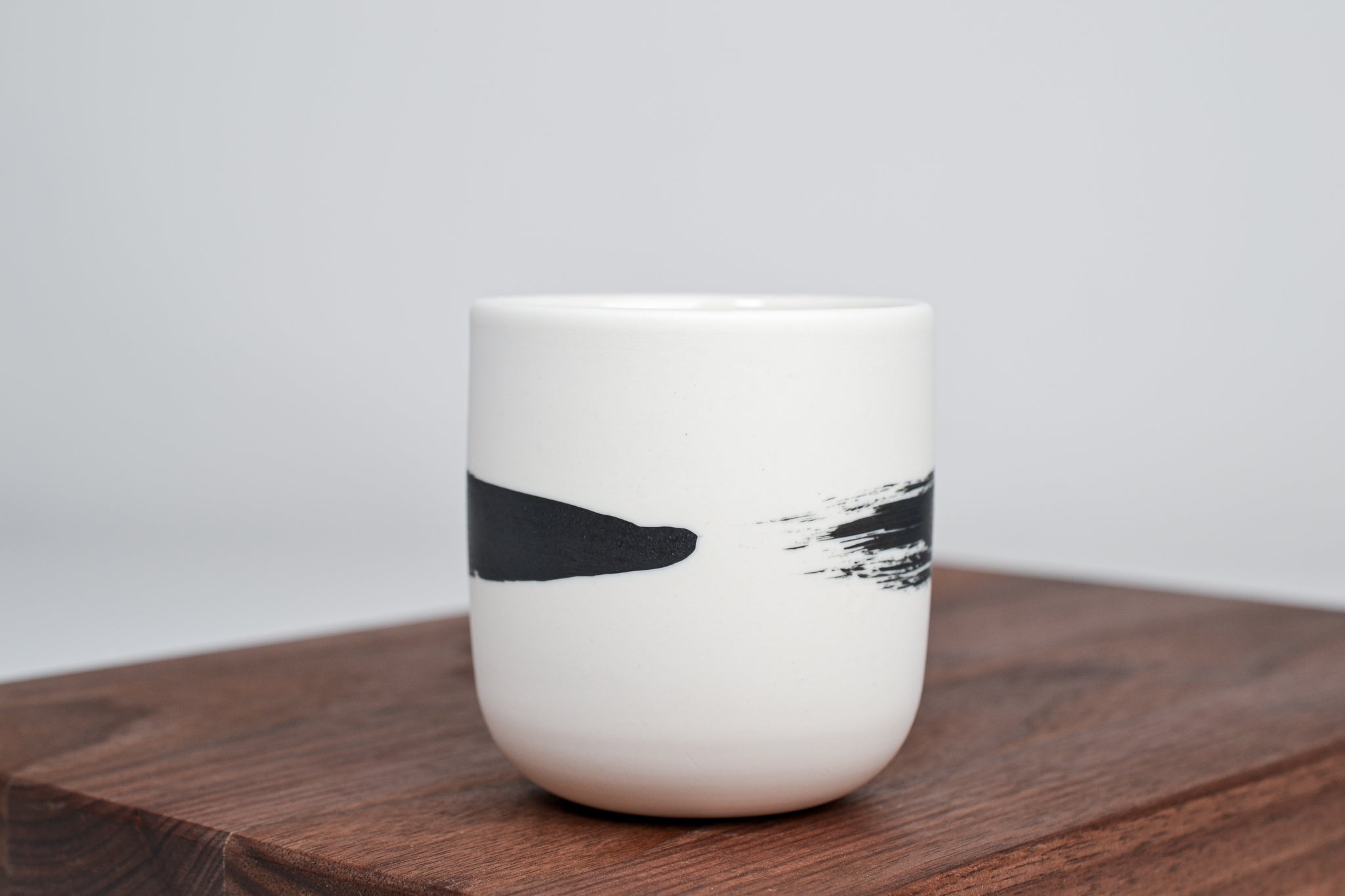 Simple cup, black line, 150ml