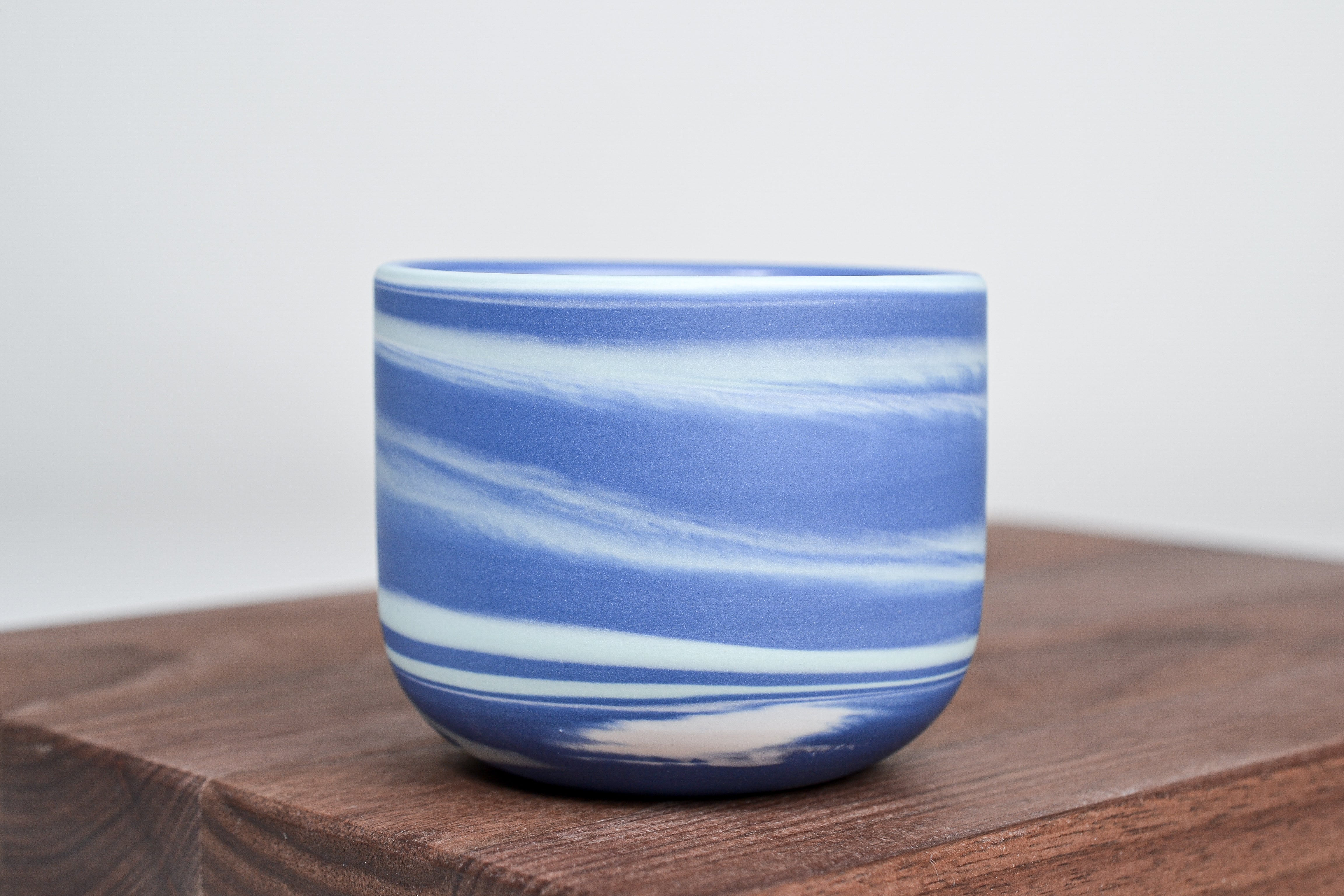 Let it flow. Porcelain cup. 190ml