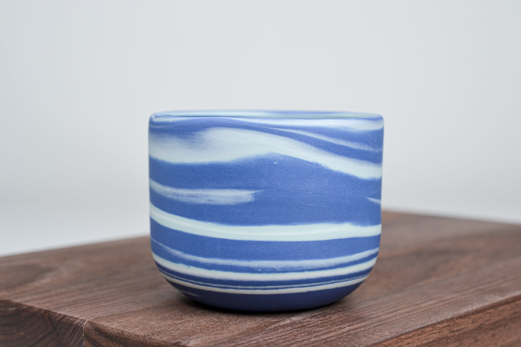 Let it flow. Porcelain cup. 190ml